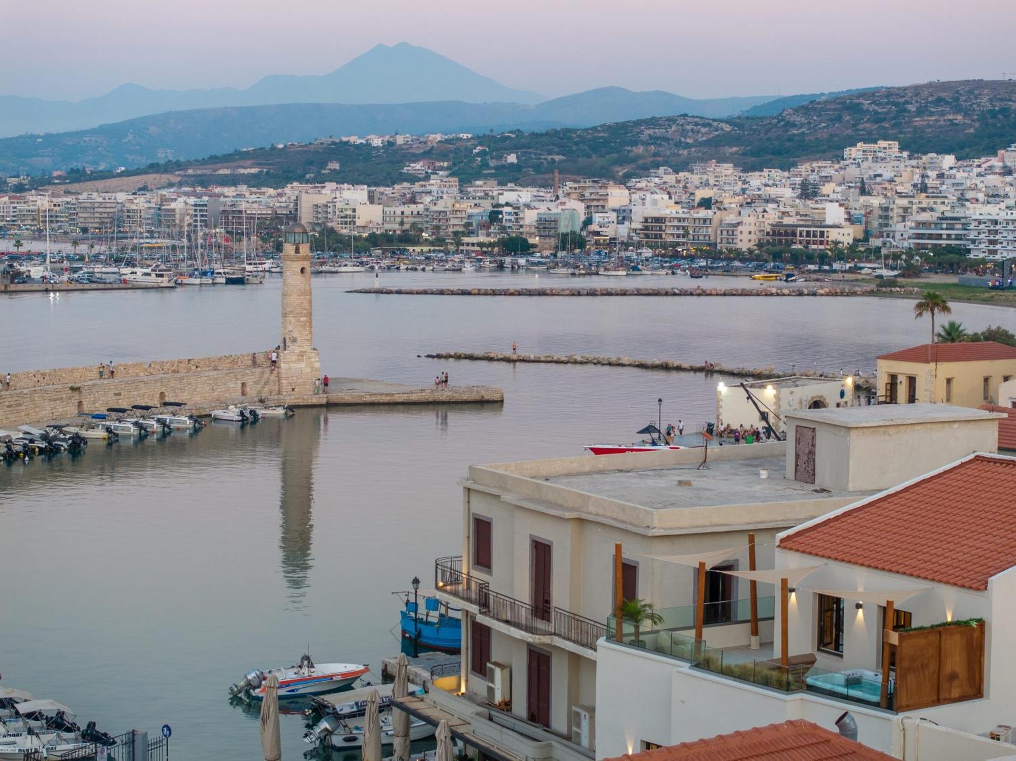 Rettimo Suites, Experience Luxury In The Heart Of Rethymno Екстериор снимка